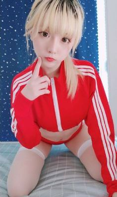 国产偷拍女人内裤视频_BD英语高清在线