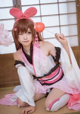 欧美美女图片黄色的_DVD动漫免费观看