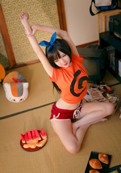 欧美亚洲国产制服诱惑_720高清视频播放