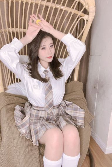 欧美西西人大胆体写真_中英字幕1080