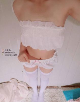 美女办公室色诱老板激情_HD高清完整版播放
