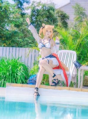 《年轻的女教师》hd_蓝光免费观看韩国