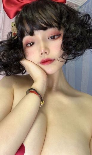 欧美头像ins高级高冷男_1080P影视在线观看