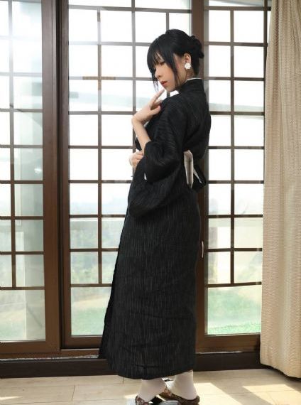 欧美风的衣服女_BD免费电视剧